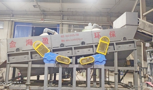 65a152879fc79.jpg 6輥羊角除塵機小圖3.jpg